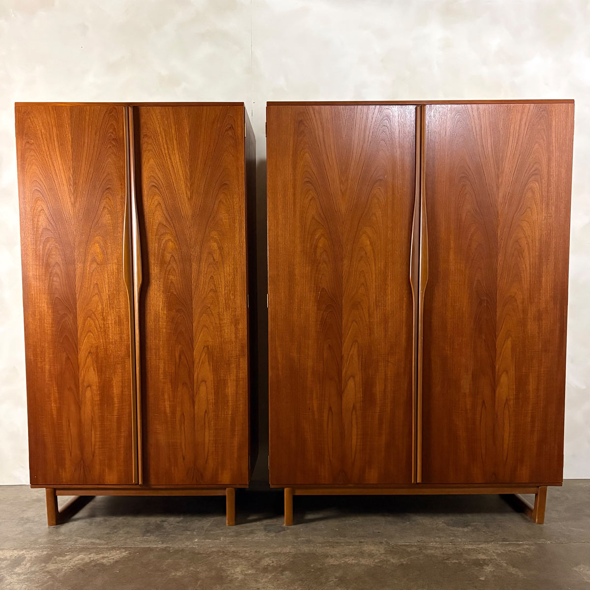 Pair Of Stonehill ‘His & Hers’ Teak Wardrobes 1960s Mid Century Vintage Retro MCM
