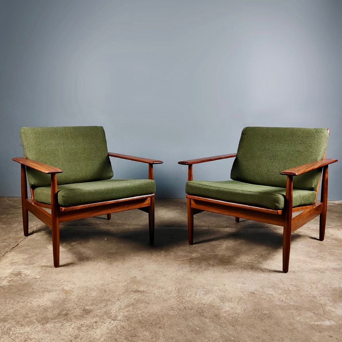 SOLD Pair Of Ingmar Relling For Ekornes Svane Green Teak Lounge Chairs Mid Century Vintage Retro MCM