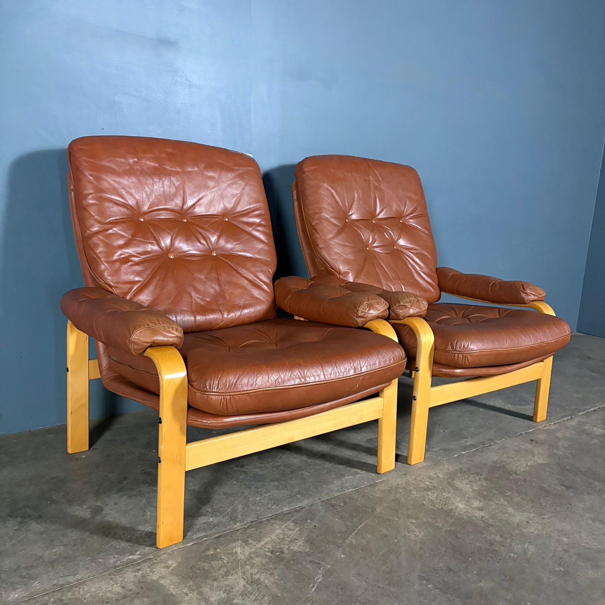 Brown Leather & Beech Lounge Chair Mid Century Vintage Retro MCM