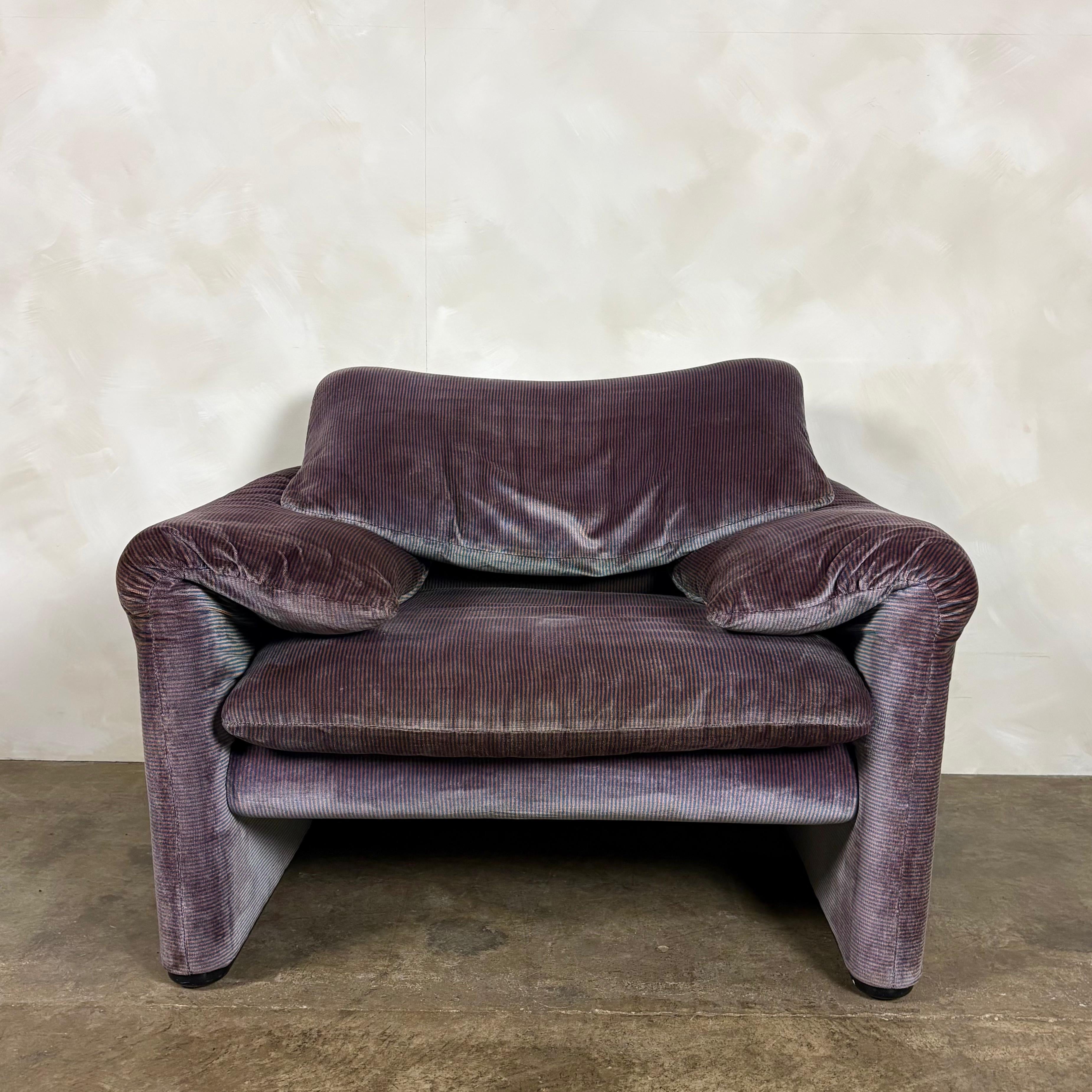 Maralunga Purple Blue Armchair By Vico Magistretti For Cassina 1979 Mid Century Vintage Retro MCM