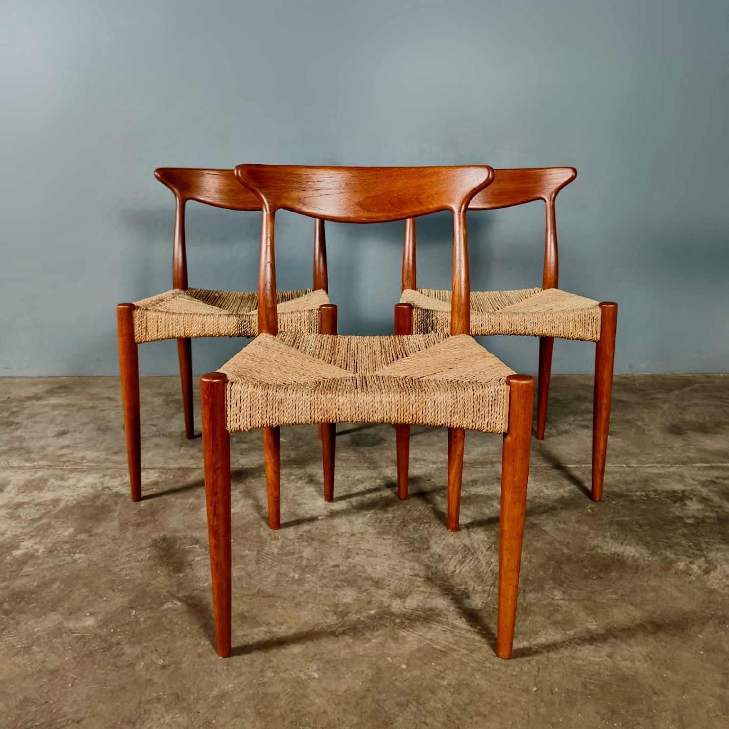 SOLD Mid Century Danish Teak Dining Chair By Arne Hovmand-Olsen For Mogens Kold Vintage Retro MCM