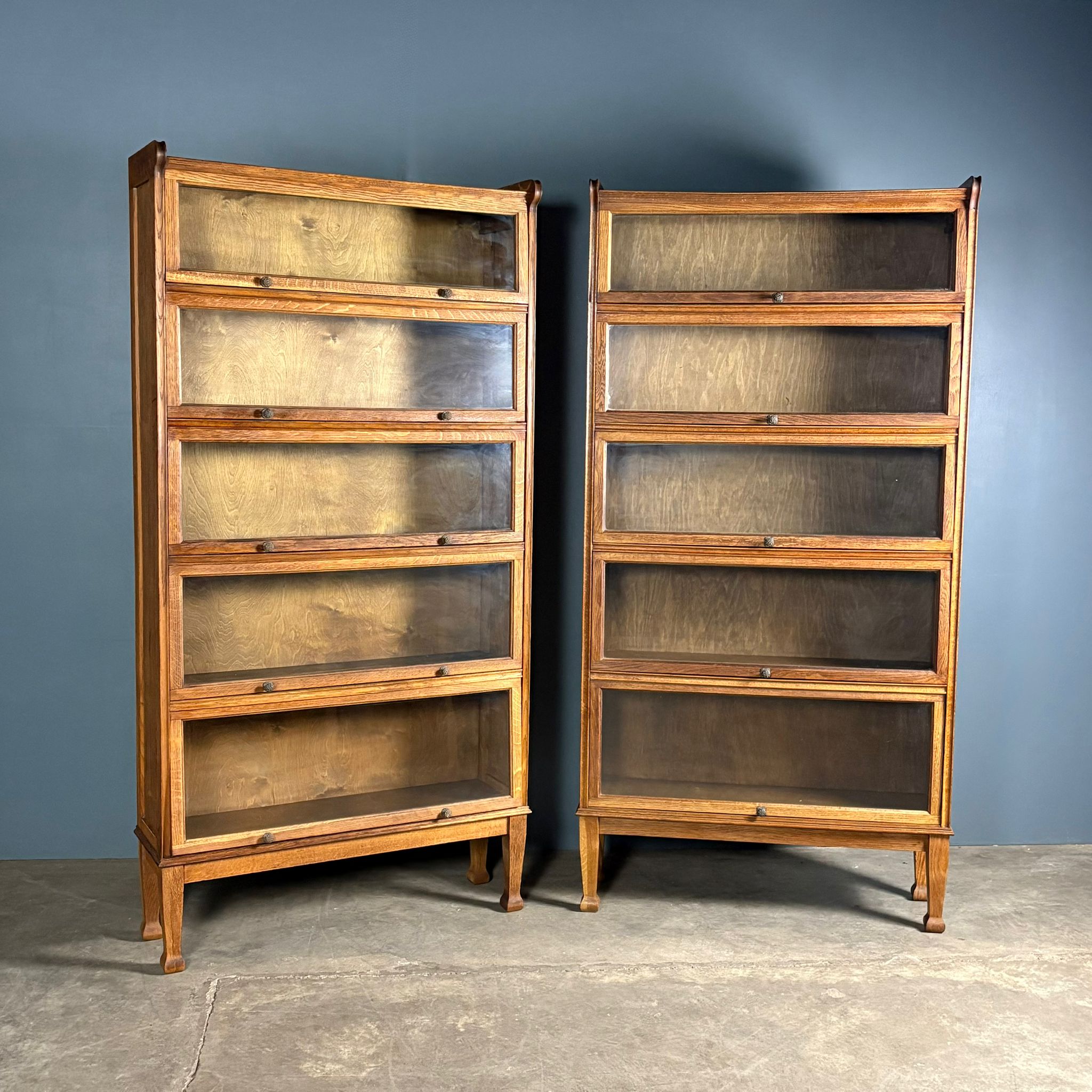 English Oak Glass Fronted Tall Cabinet/Bookcase Globe Wernicke Style Mid Century Vintage Retro MCM