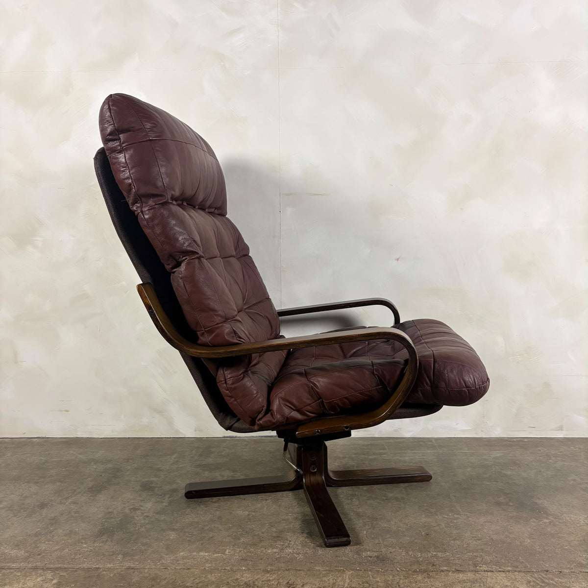Pair Of Scandinavian Brown Leather Lounge Chairs Mid Century Vintage Retro MCM