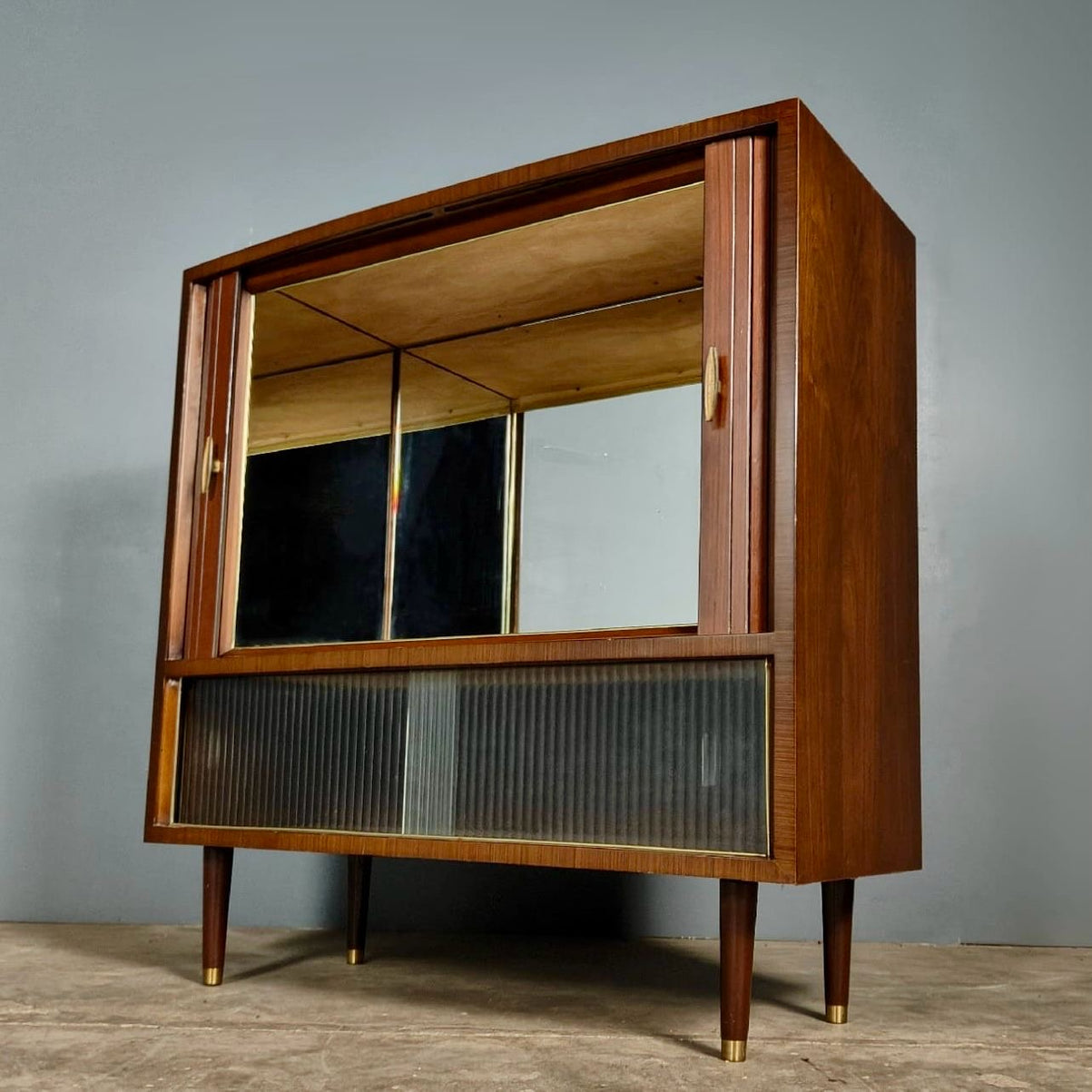 SOLD Mid Century Teak Drinks/Cocktail Cabinet Vintage Retro MCM