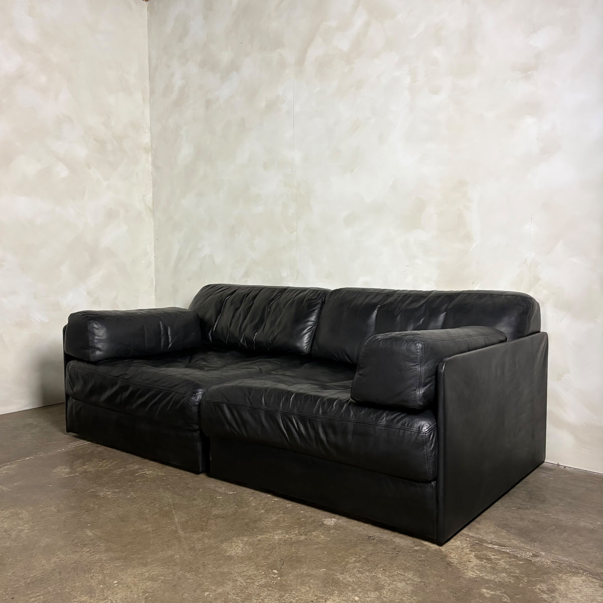 Four De Sede DS-76 Black Leather 1972 Sofa/Chairs Sofa Beds Mid Century Vintage Retro MCM