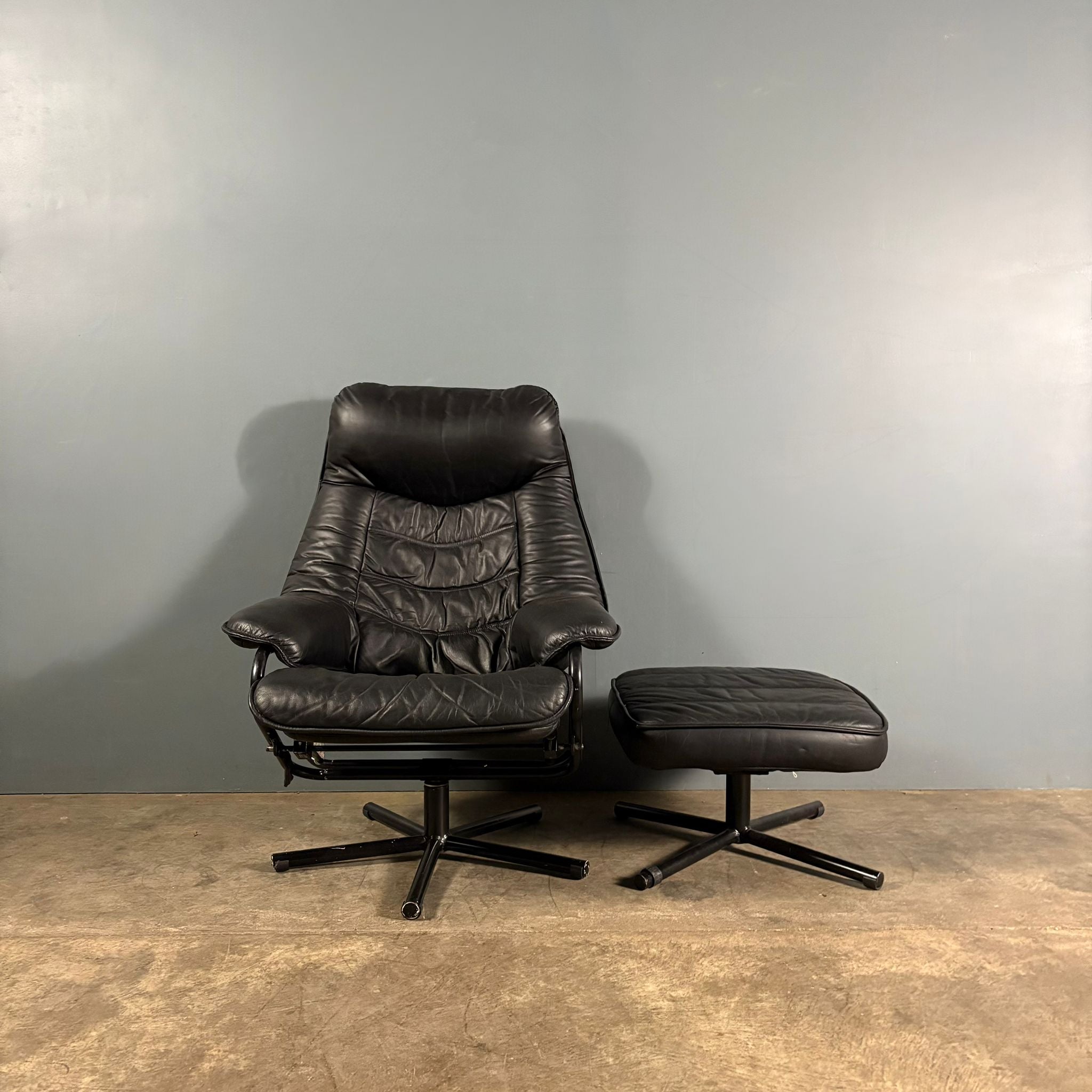 Black Leather Skoghaug Reclining Swivel Lounge Chair With Matching Footstool/Ottoman Mid Century Vintage Retro MCM