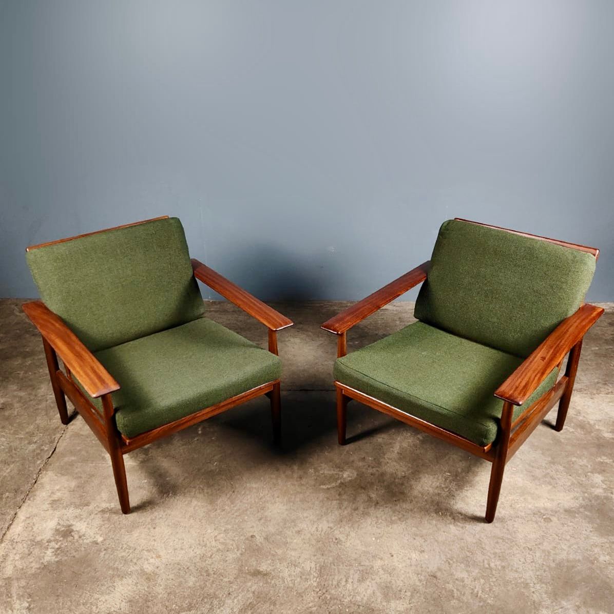 SOLD Pair Of Ingmar Relling For Ekornes Svane Green Teak Lounge Chairs Mid Century Vintage Retro MCM