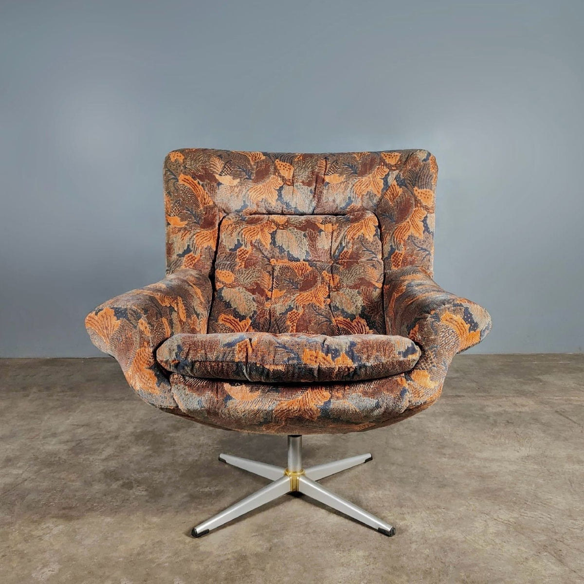 Retro Style Module Chair SOLD Mid Century Modular Fabric Sofa & Swivel Lounge Chair Vintage Ret ...