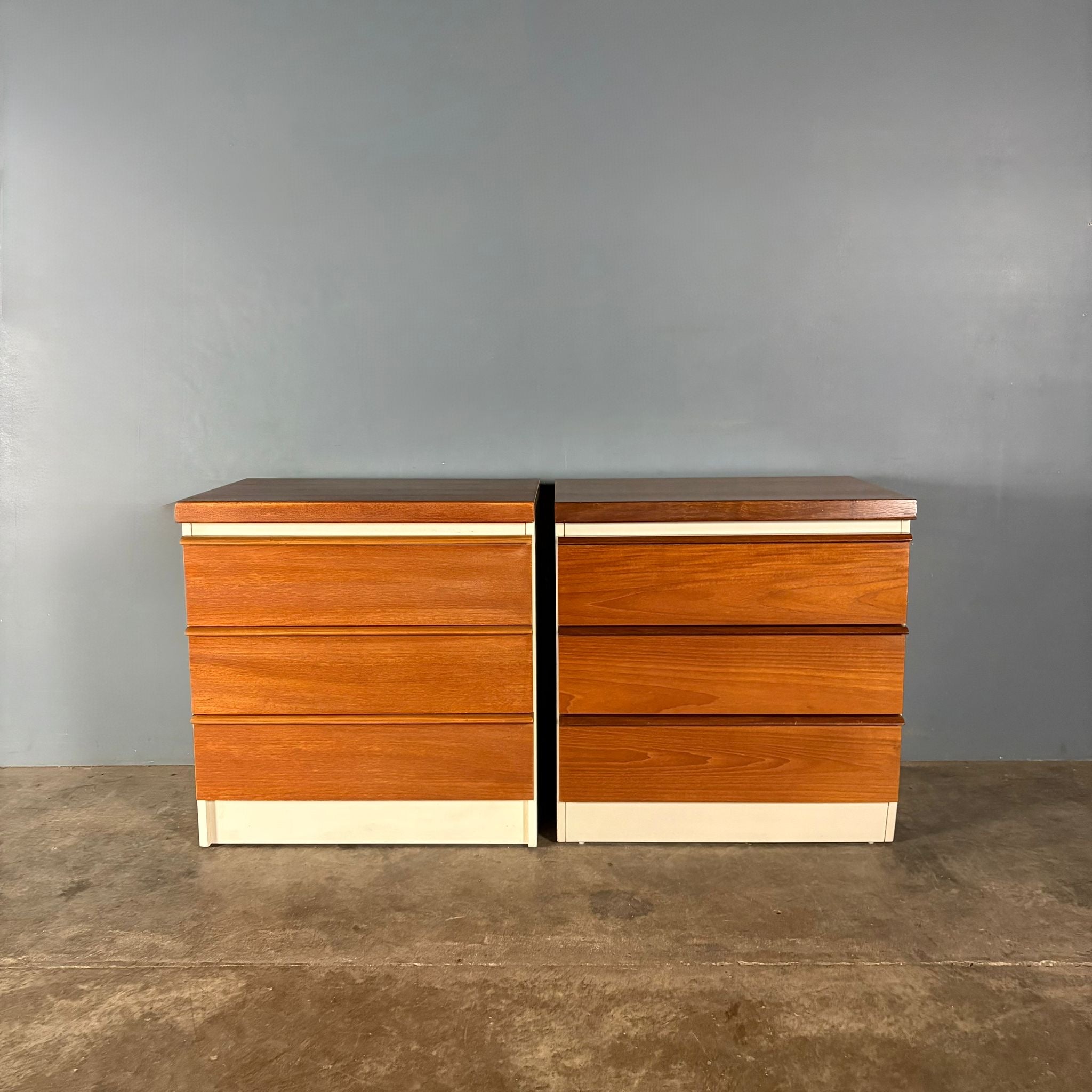 Pair Of Bedside Tables Bath Cabinet Makers BCM Mid Century Vintage Retro MCM