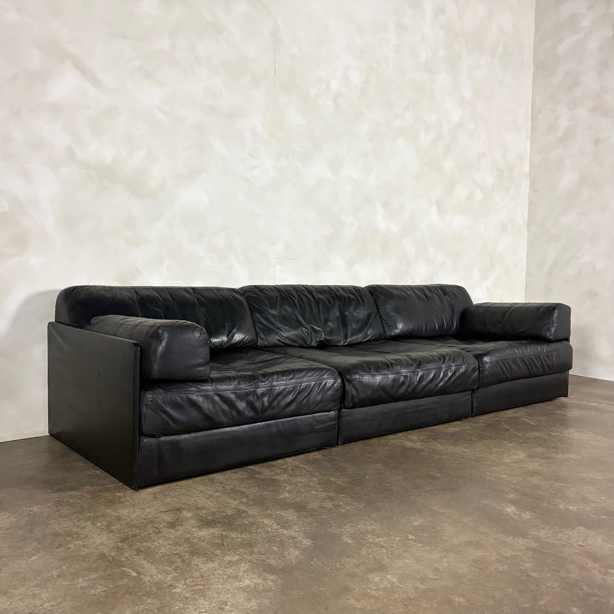 Four De Sede DS-76 Black Leather 1972 Sofa/Chairs Sofa Beds Mid Century Vintage Retro MCM