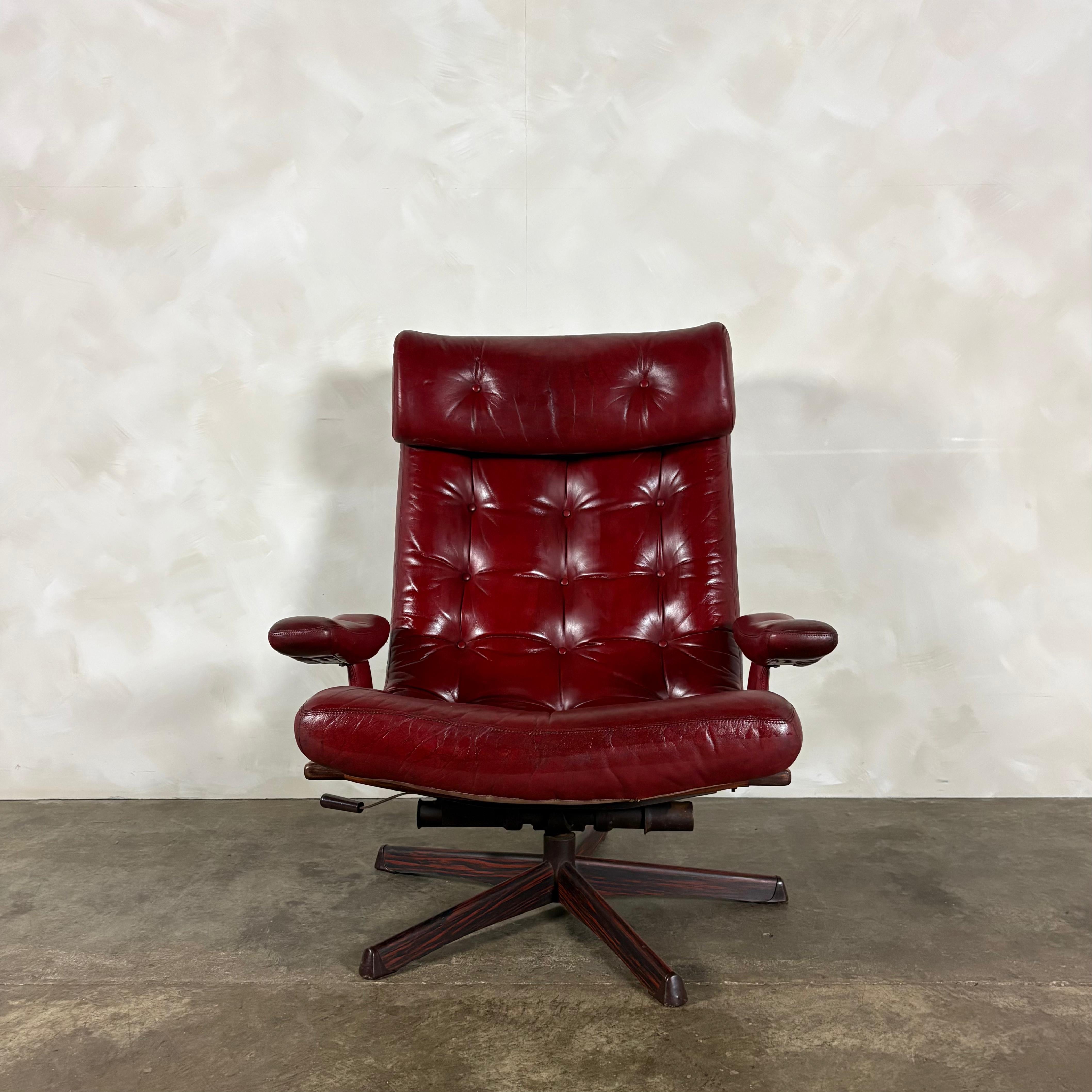 Göte Möbler Red Leather Swivel Armchair Swedish 1970s Mid Century Vintage Retro MCM