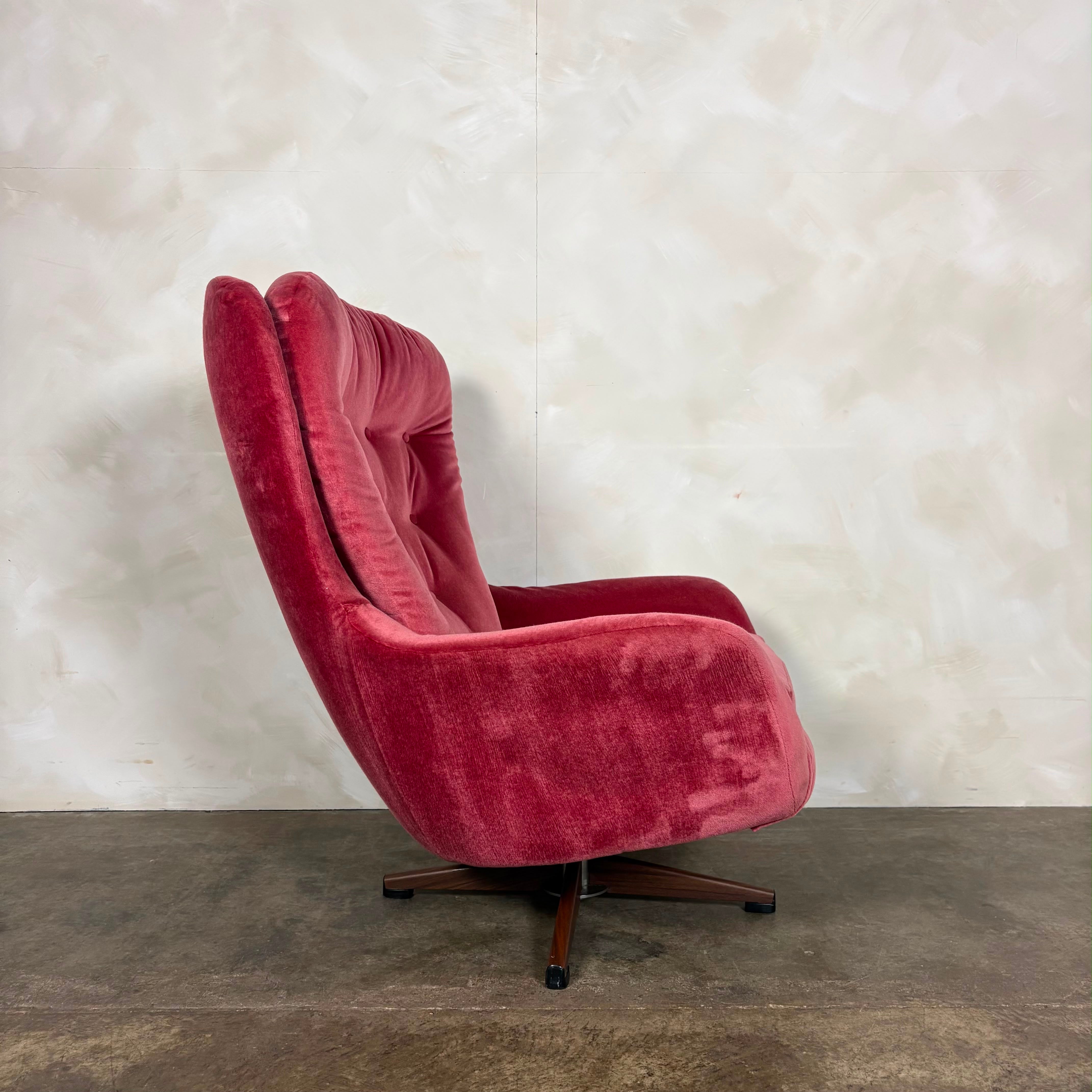 Pink Swivel Teak Lounge Chair Mid Century Vintage Retro MCM