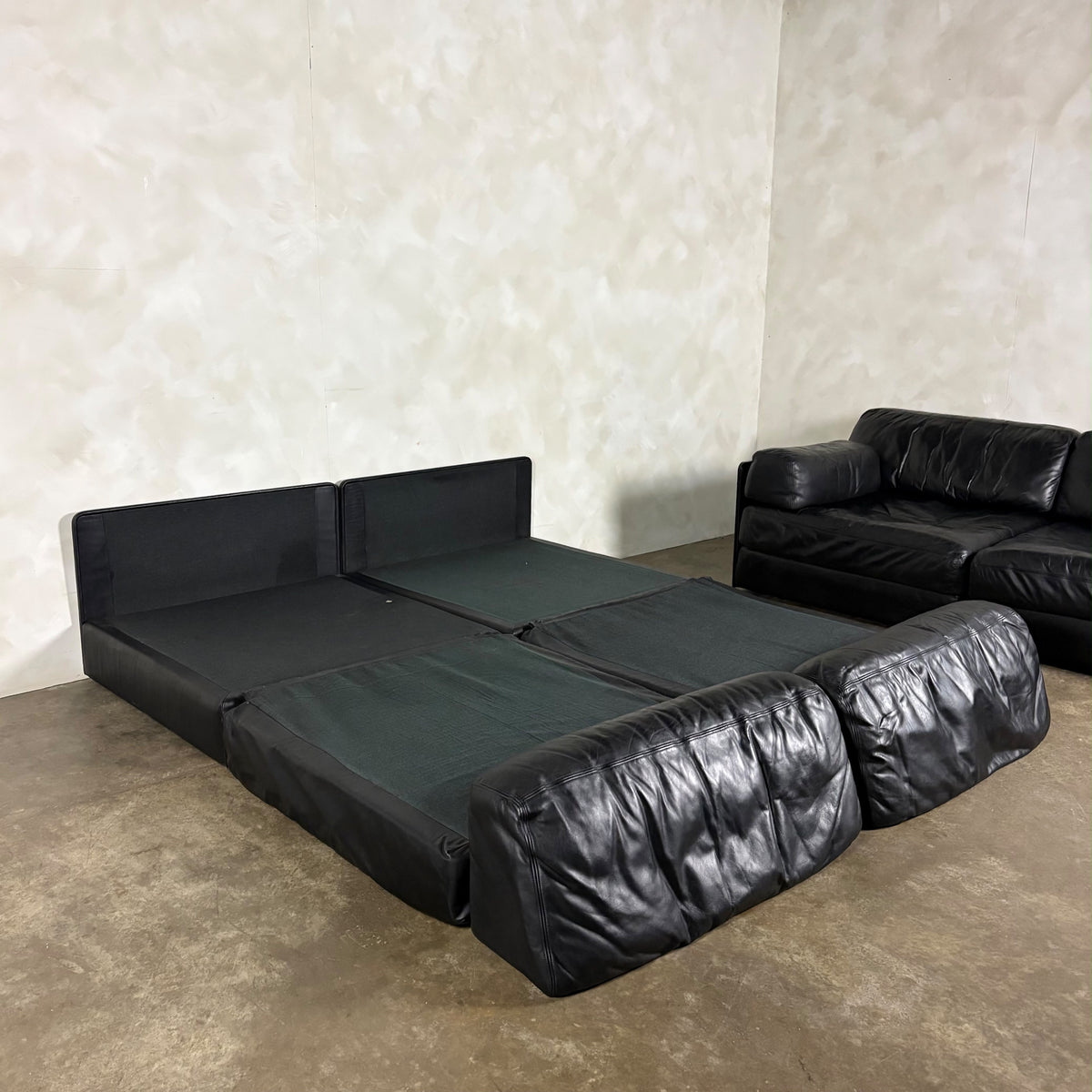 Four De Sede DS-76 Black Leather 1972 Sofa/Chairs Sofa Beds Mid Century Vintage Retro MCM