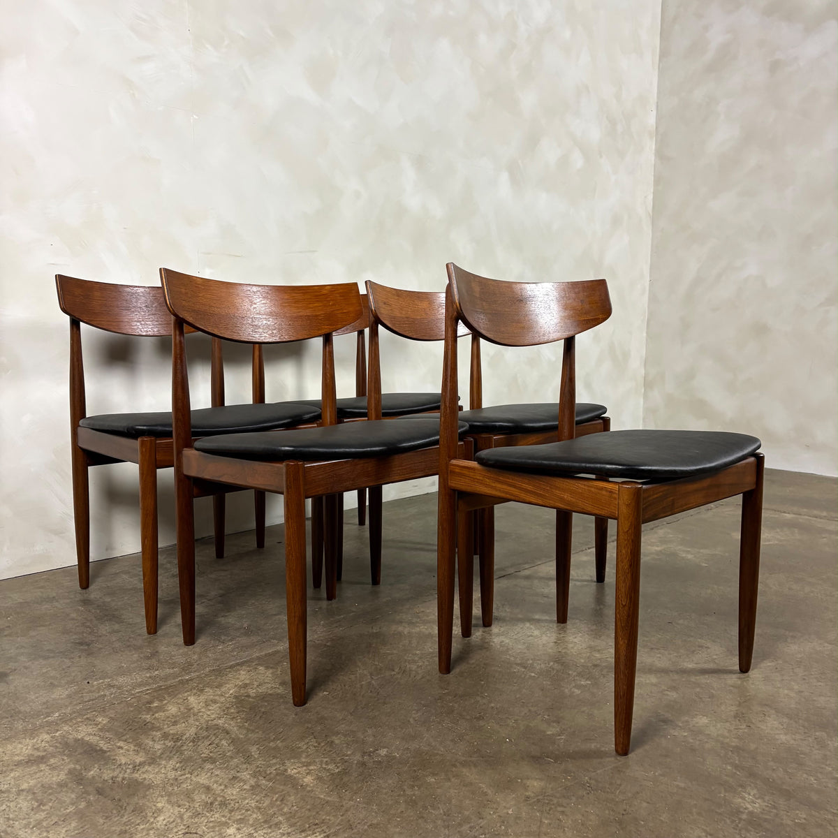 1960s G Plan Danish Range Extending Teak Dining Table & Five Dining Chairs By Ib Kofod-Larsen Mid Century Vintage Retro MCM