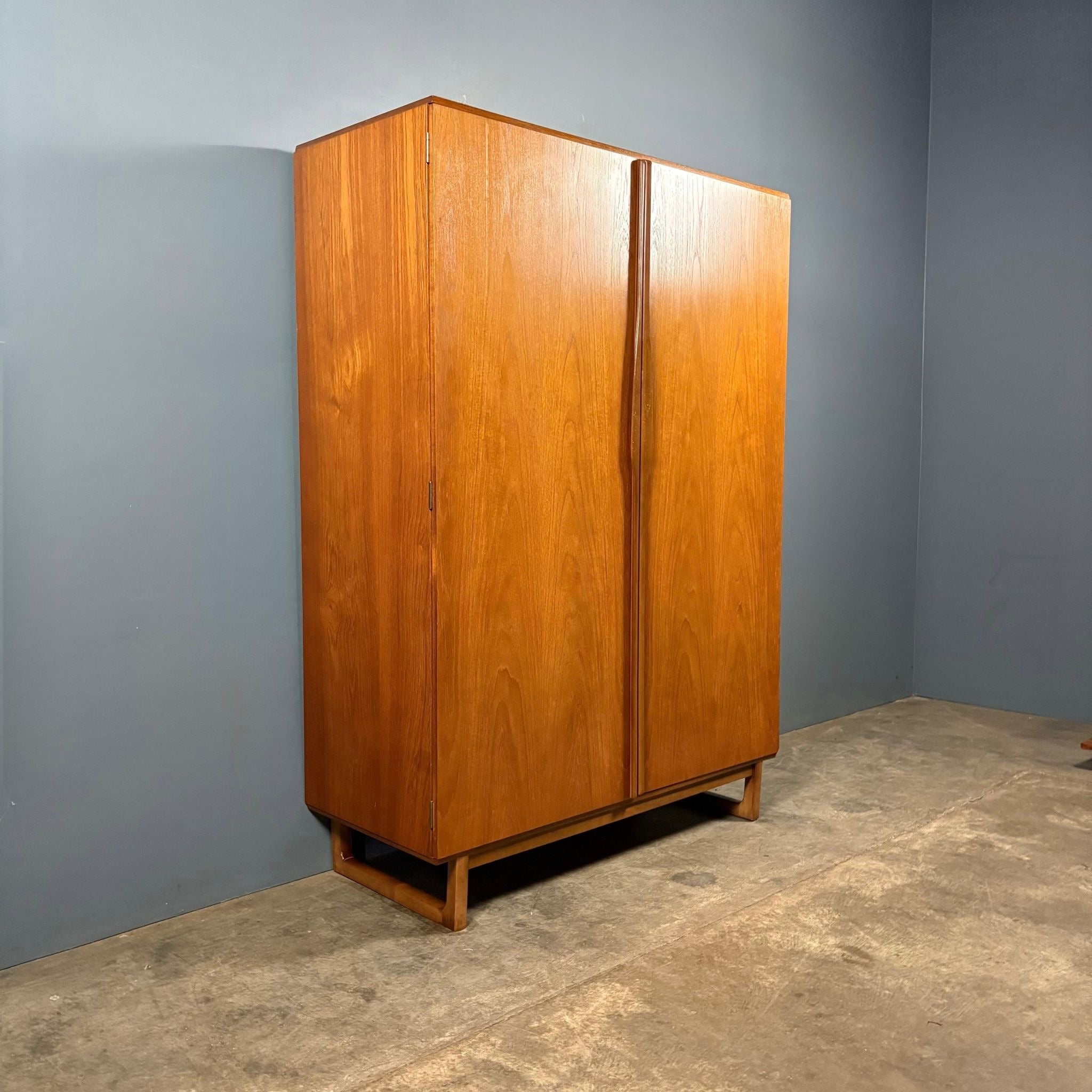 SOLD Pair Of Stonehill Matching ‘His & Her’ Teak Wardbobes Mid Century Vintage Retro MCM