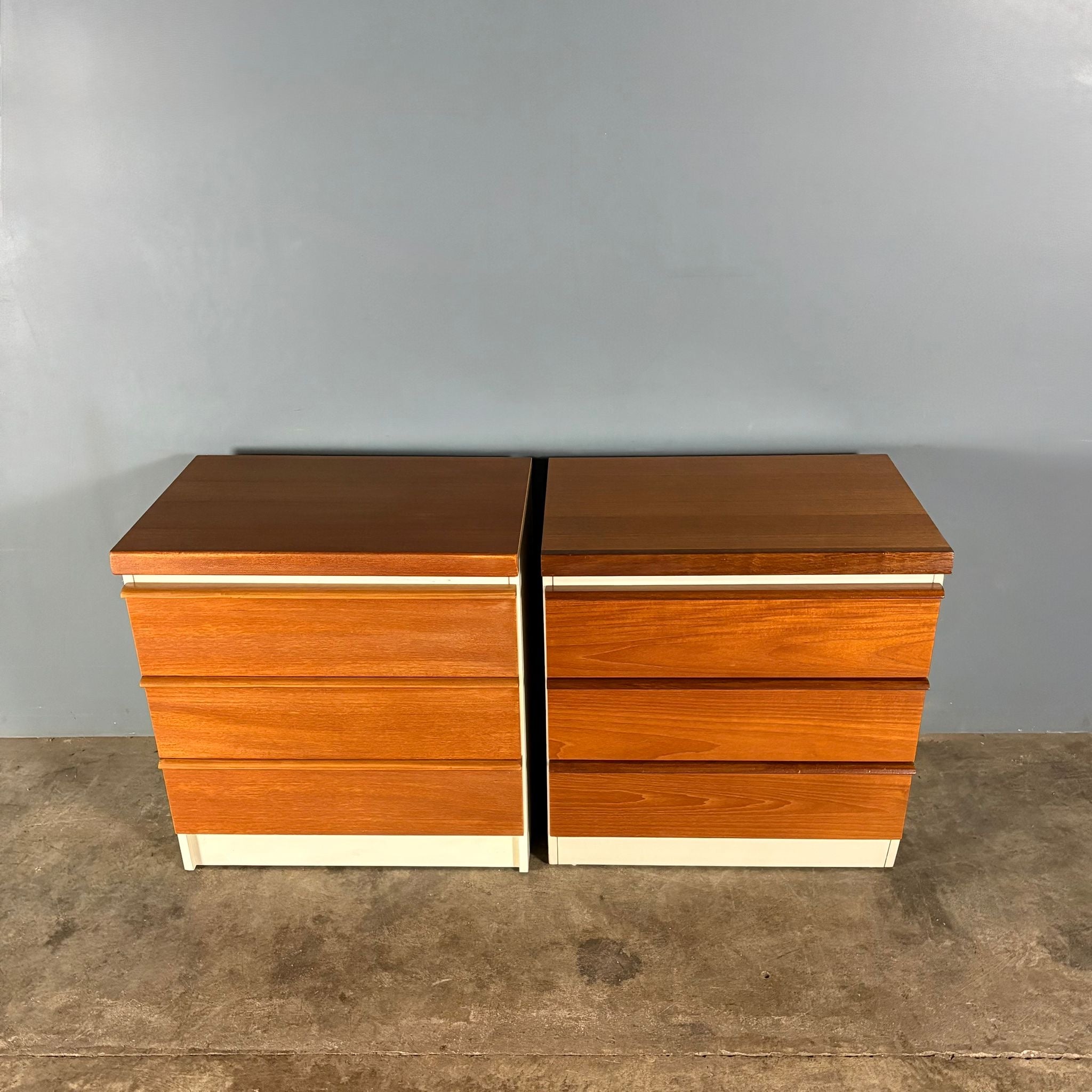 Pair Of Bedside Tables Bath Cabinet Makers BCM Mid Century Vintage Retro MCM