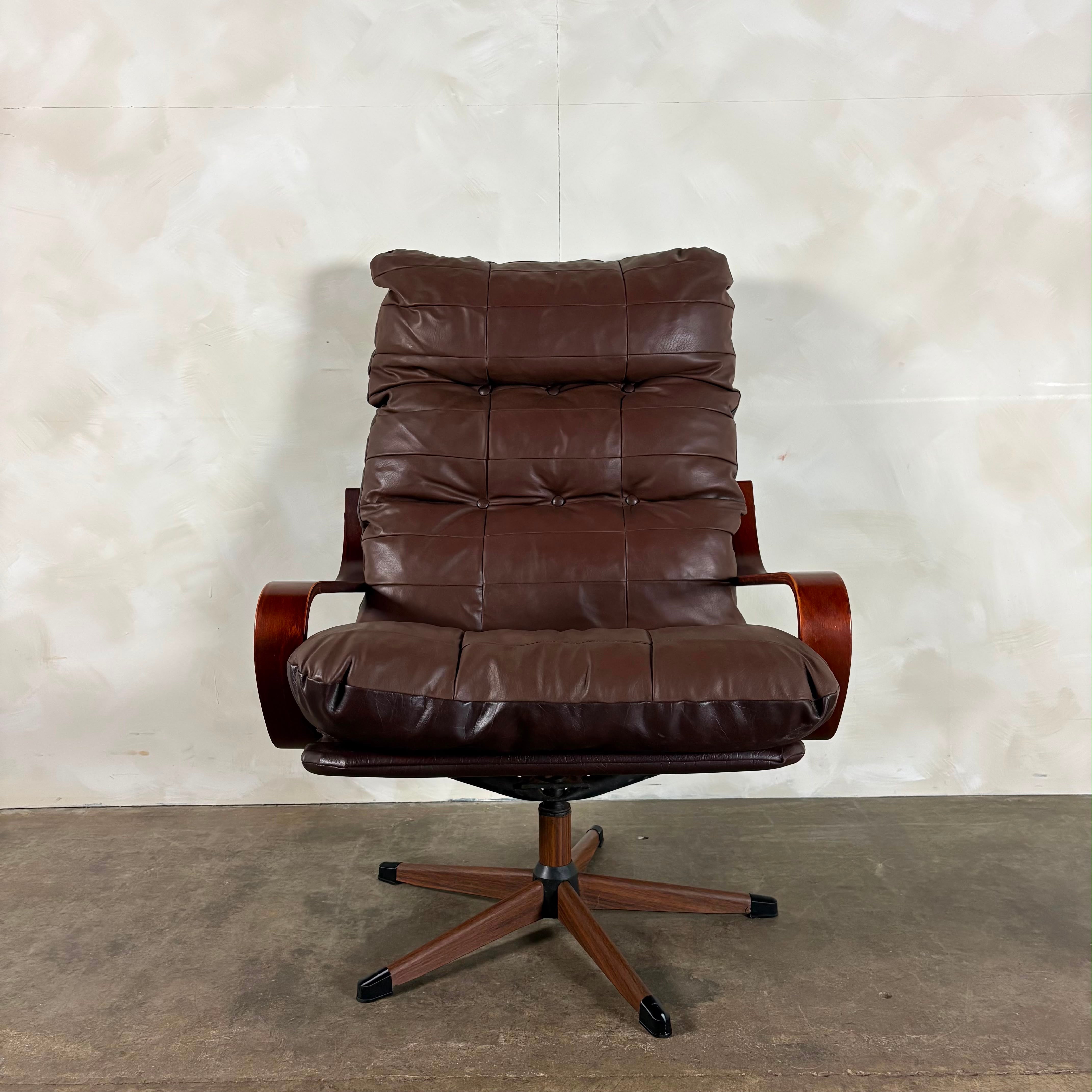 Scandinavian Swivel Brown Leather Lounge Chair Mid Century Vintage Retro MCM