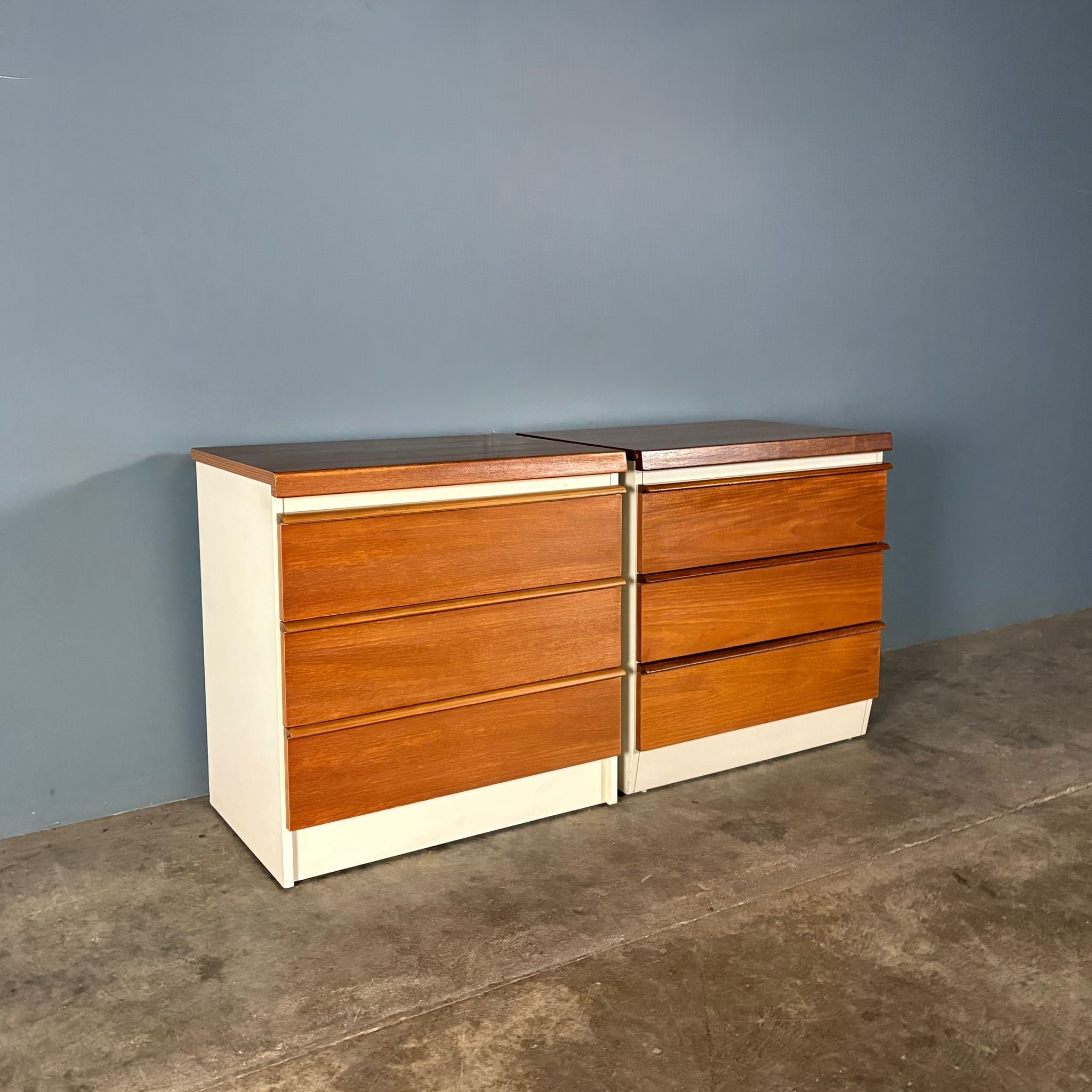 Pair Of Bedside Tables Bath Cabinet Makers BCM Mid Century Vintage Retro MCM