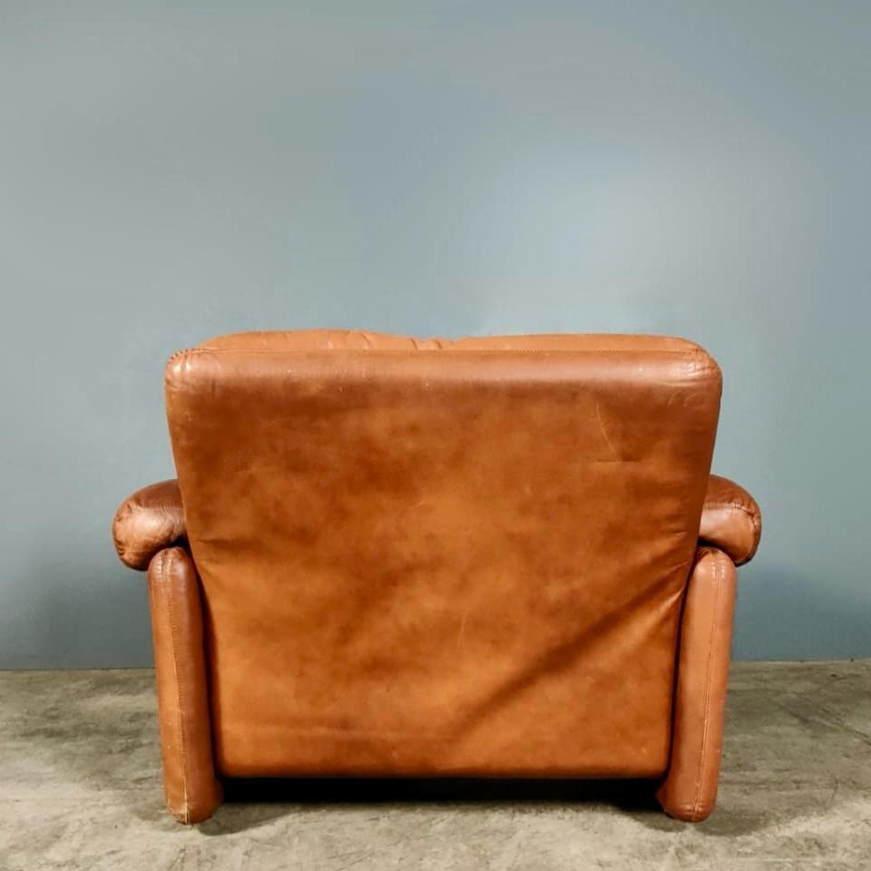 Pair Of Lounge Coronado Chairs By Tobia And Afra Scarpa For B&B Italia Tan Brown Leather 