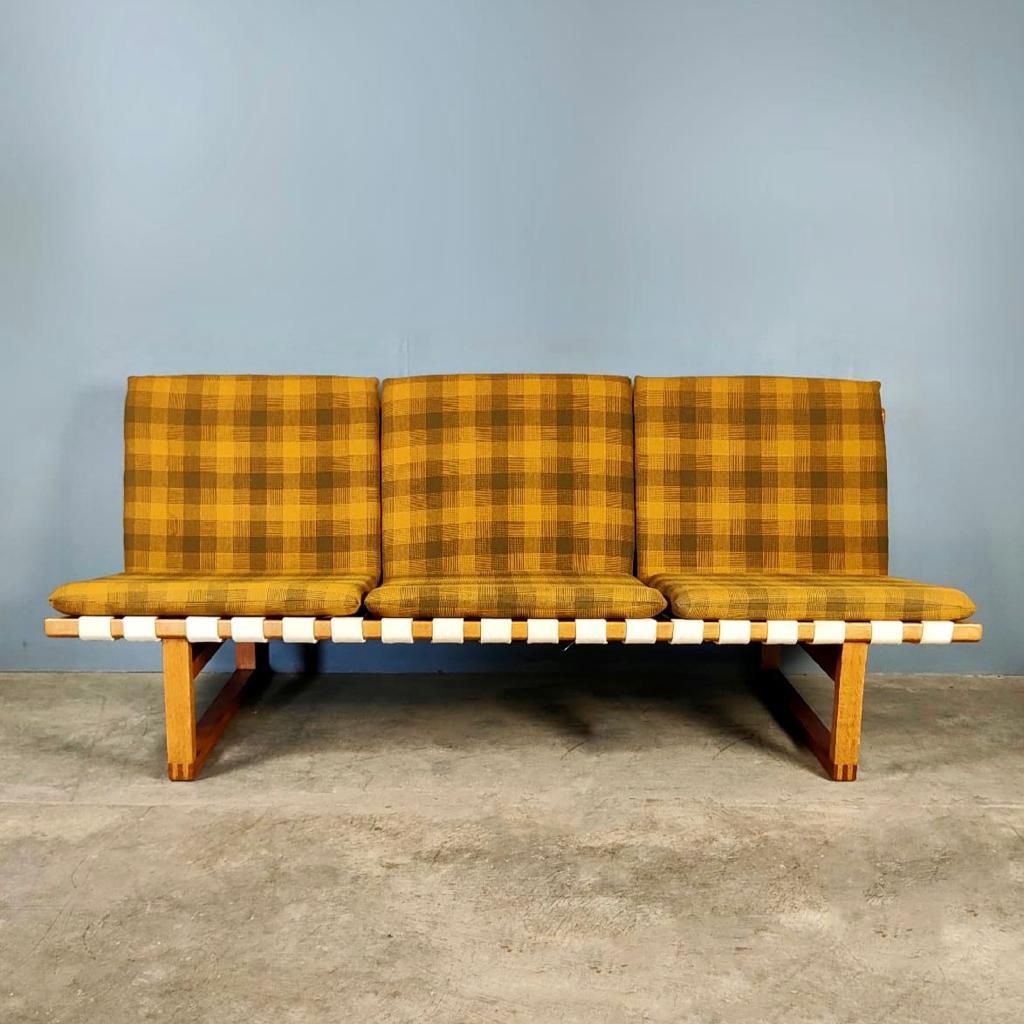 Børge Mogensen Model 211 Oak Wood Sofa Bench