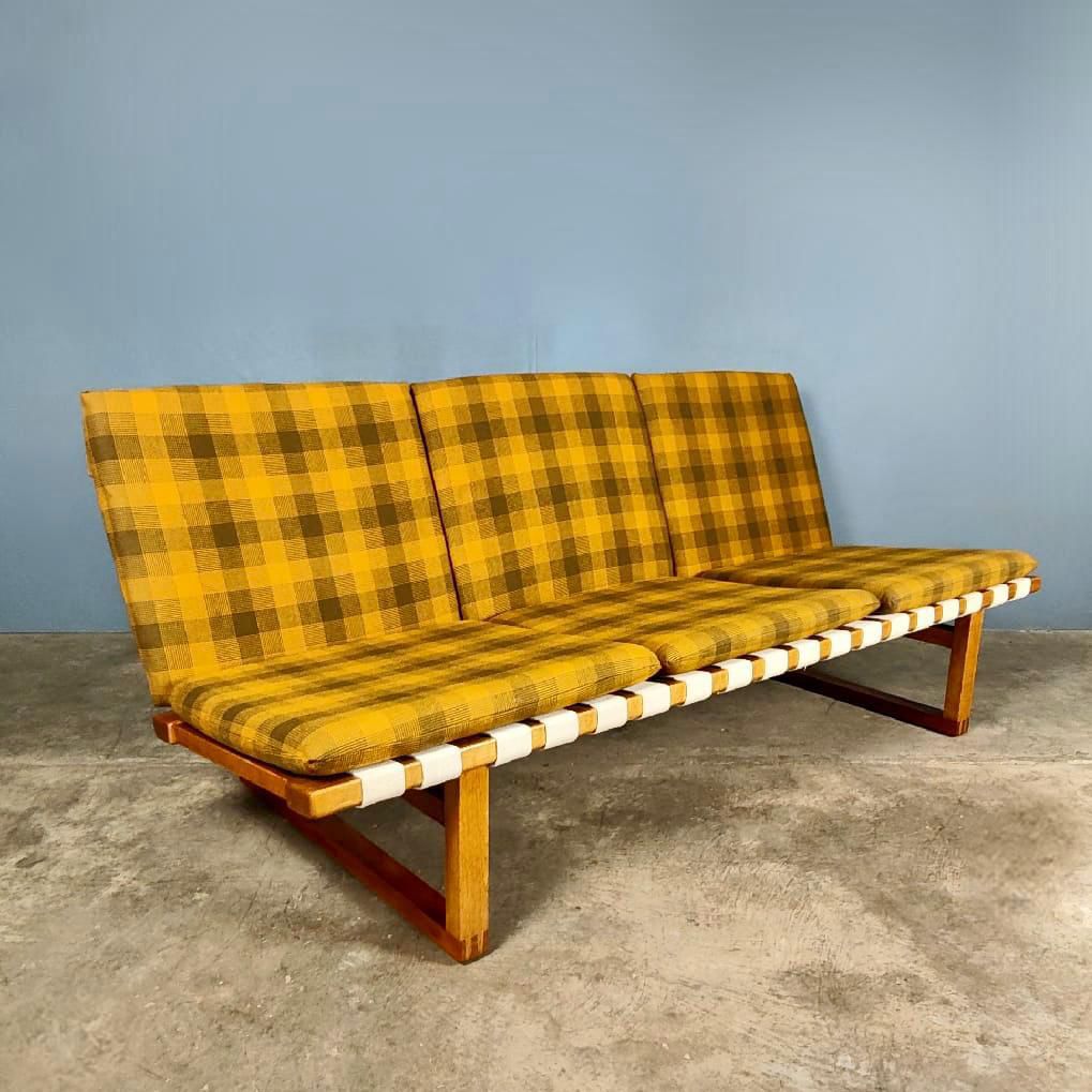 Børge Mogensen Model 211 Oak Wood Sofa Bench