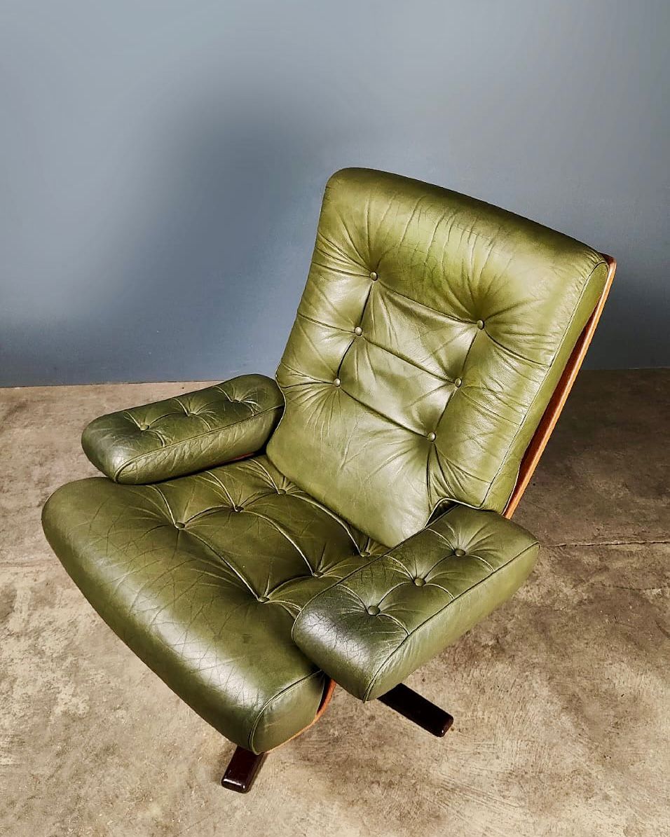 SOLD Mid Century Göte Möbler Nässjö Leather Swivel Chair Lounge Armchair Vintage Retro MCM